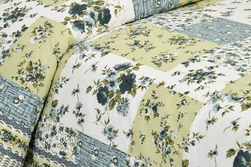 Bedsheet with Pillow Covers for Home & Bedroom Use