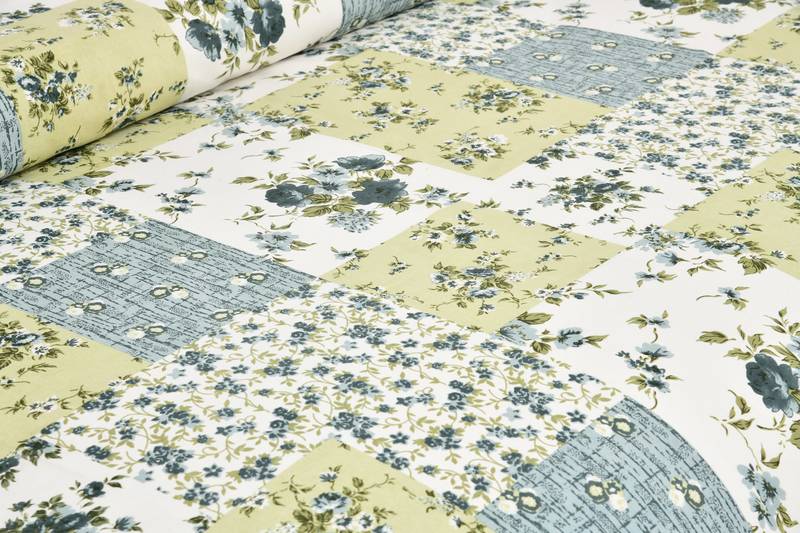 Bedsheet with Pillow Covers for Home & Bedroom Use