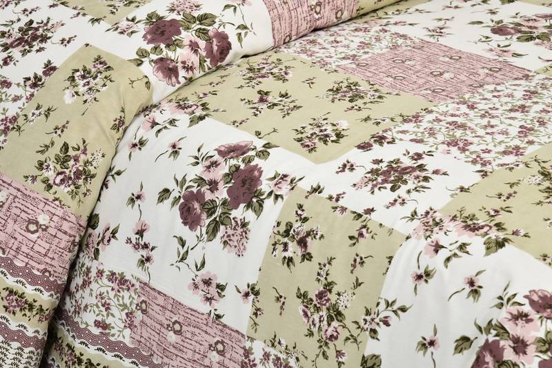Bedsheet with Pillow Covers for Home & Bedroom Use