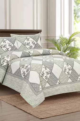 Bedsheet with Pillow Covers for Home & Bedroom Use