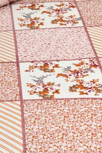 Bedsheet with Pillow Covers for Home & Bedroom Use