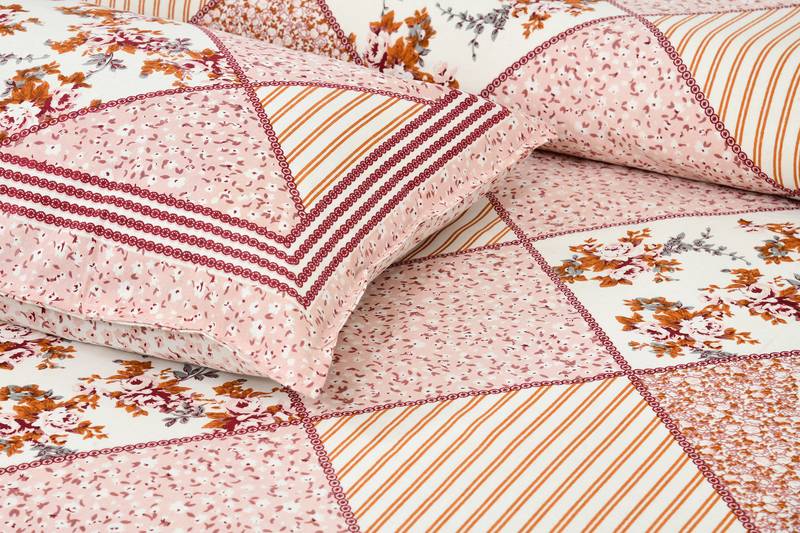 Bedsheet with Pillow Covers for Home & Bedroom Use