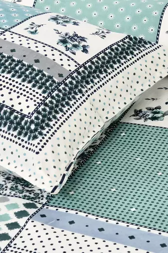 Bedsheet with Pillow Covers for Home & Bedroom Use