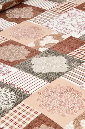 Bedsheet with Pillow Covers for Home & Bedroom Use