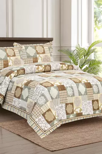 Bedsheet with Pillow Covers for Home & Bedroom Use