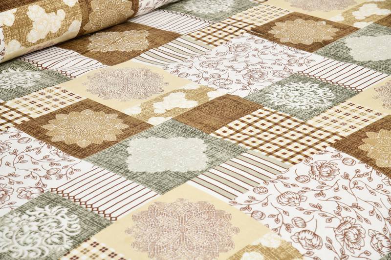 Bedsheet with Pillow Covers for Home & Bedroom Use
