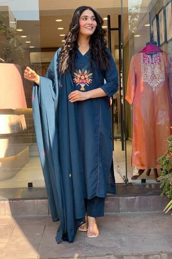 Women's blue rayon slub embroidered v-neck kurta set with chanderi cotton dupatta