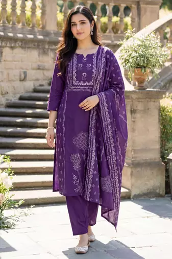 Women's purple muslin printed v-neck luxury kurta set with printed muslin silk dupatta