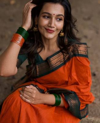 Orange dark green blended cotton woven zari work saree with blouse 4