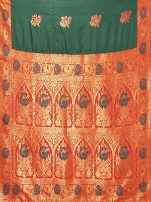 Green pure silk woven zari work saree with blouse 5