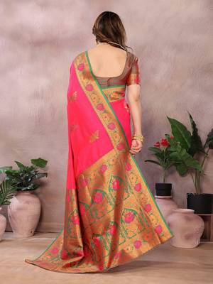 Pink pure silk woven zari work saree with blouse 3