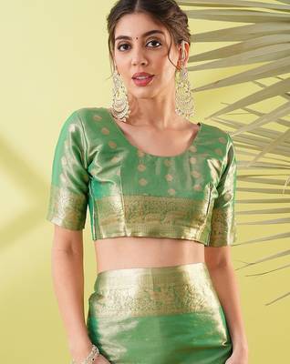 Light green pure silk woven zari work saree with blouse 4