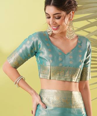 Light green pure silk woven zari work saree with blouse 4