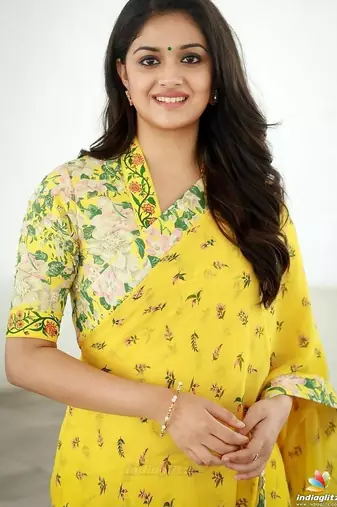 Yellow georgette printed zari work saree with blouse