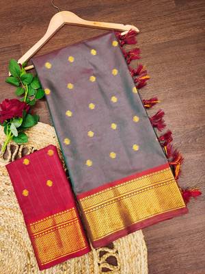 Grey pure silk woven zari work saree with blouse 4