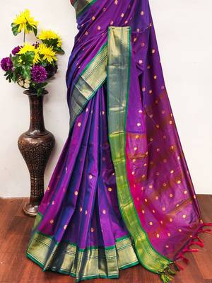 Purple pure silk woven zari work saree with blouse 3