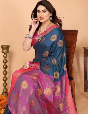 Dark blue pure silk printed zari work saree with blouse 3