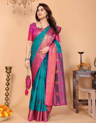Green pink silk blend woven zari work saree with blouse 3