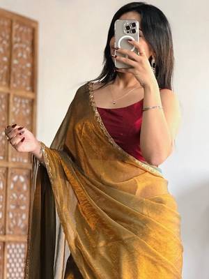 Gold pure silk woven zari work saree with blouse 4