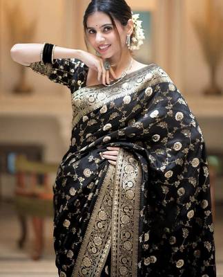 Black gold silk blend woven zari work saree with blouse 1