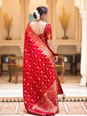 Red silk blend woven zari work saree with blouse 2