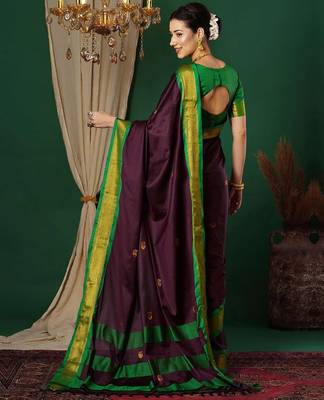 Magenta blended cotton woven zari work saree with blouse 4