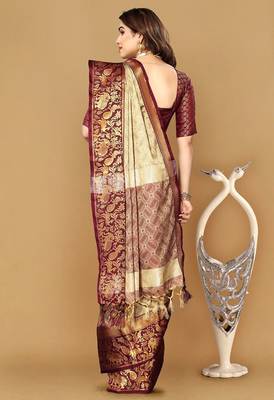 Beige jacquard woven zari work saree with blouse 3