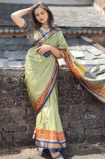 Green blended cotton woven zari work saree with blouse
