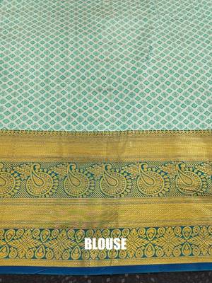 Dark green pure silk printed zari work saree with blouse 4