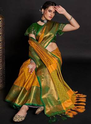 Gold blended cotton woven zari work saree with blouse 3