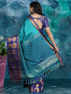 Light blue pure silk woven zari work saree with blouse 3