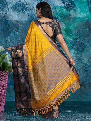 Gold pure silk woven zari work saree with blouse 3