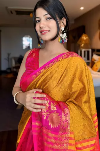 Gold blended cotton woven zari work saree with blouse