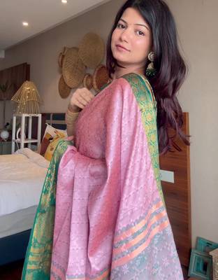 Pink blended cotton woven zari work saree with blouse 5