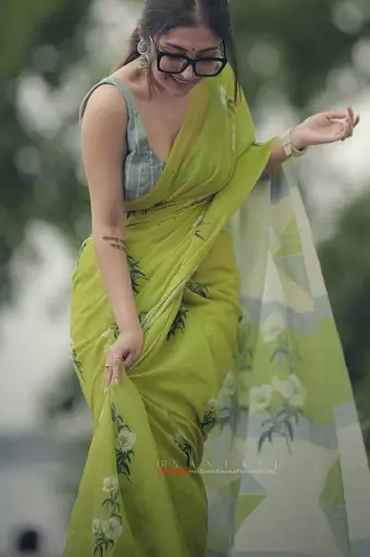 Dark green linen printed zari work saree with blouse