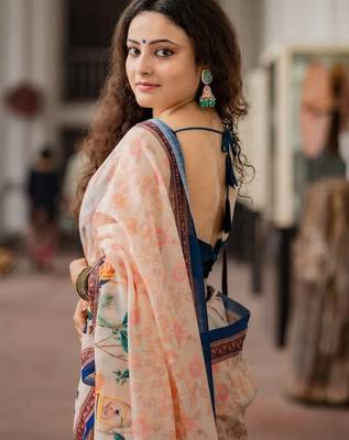 Pink linen printed zari work saree with blouse 3