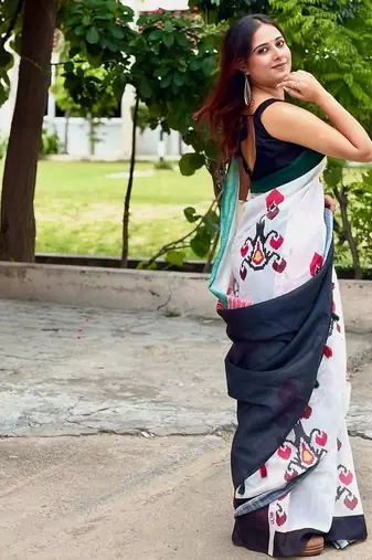 White linen printed zari work saree with blouse