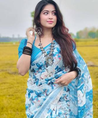 Light blue linen printed zari work saree with blouse 2