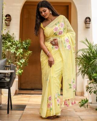 Yellow linen printed zari work saree with blouse 4