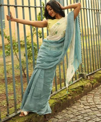 Light blue linen printed zari work saree with blouse 4