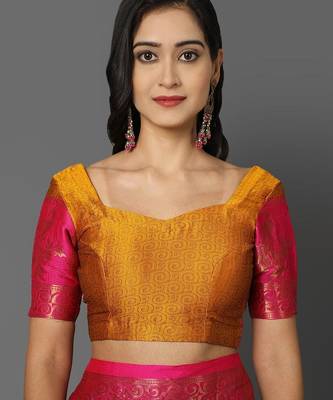 Gold jacquard woven zari work saree with blouse 4