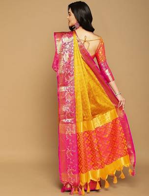 Yellow pure cotton printed zari work saree with blouse 3