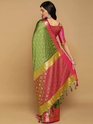 Light green jacquard woven zari work saree with blouse 3