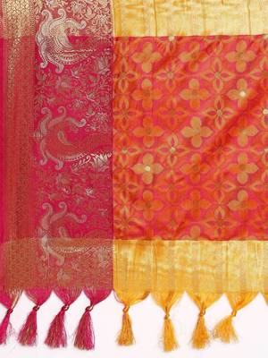 Gold blended cotton woven zari work saree with blouse 5