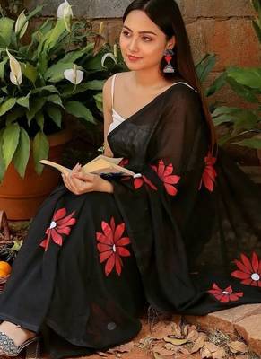 Black pure cotton printed zari work saree with blouse 3
