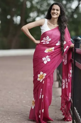 Pink pure cotton printed zari work saree with blouse