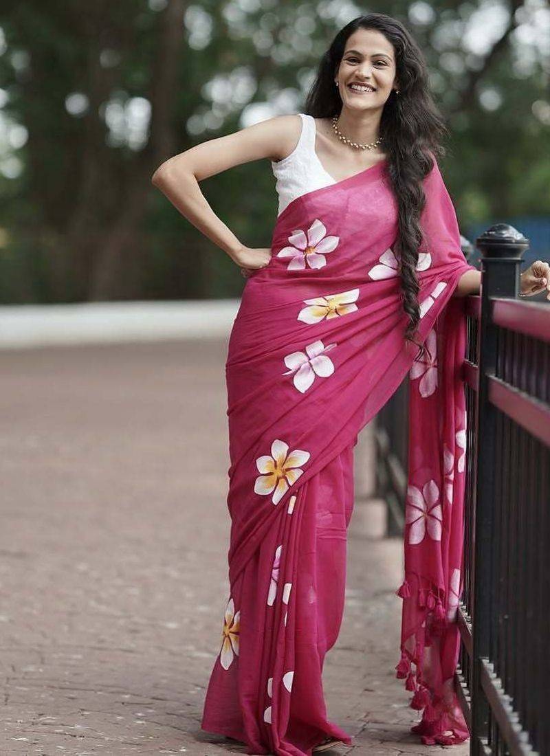 Pink pure cotton printed zari work saree with blouse