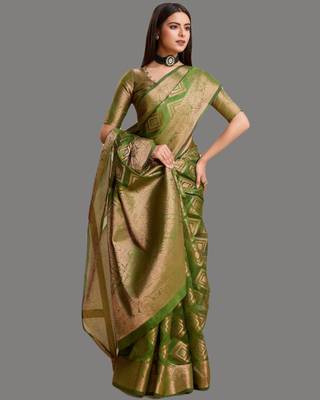 Dark green organza woven zari work saree with blouse 2