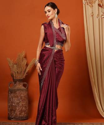 Magenta pure silk woven zari work saree with blouse 5