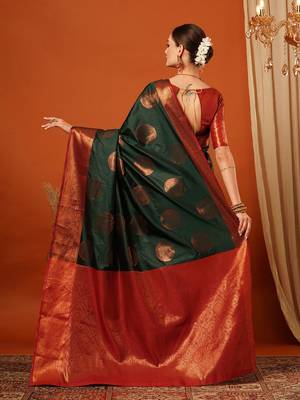Dark green pure silk printed zari work saree with blouse 3